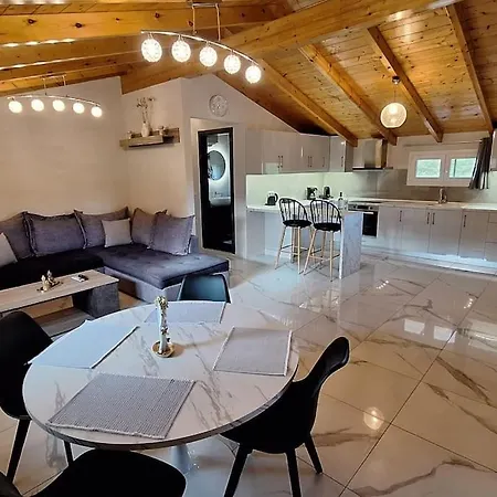شقة Athena's Penthouse *